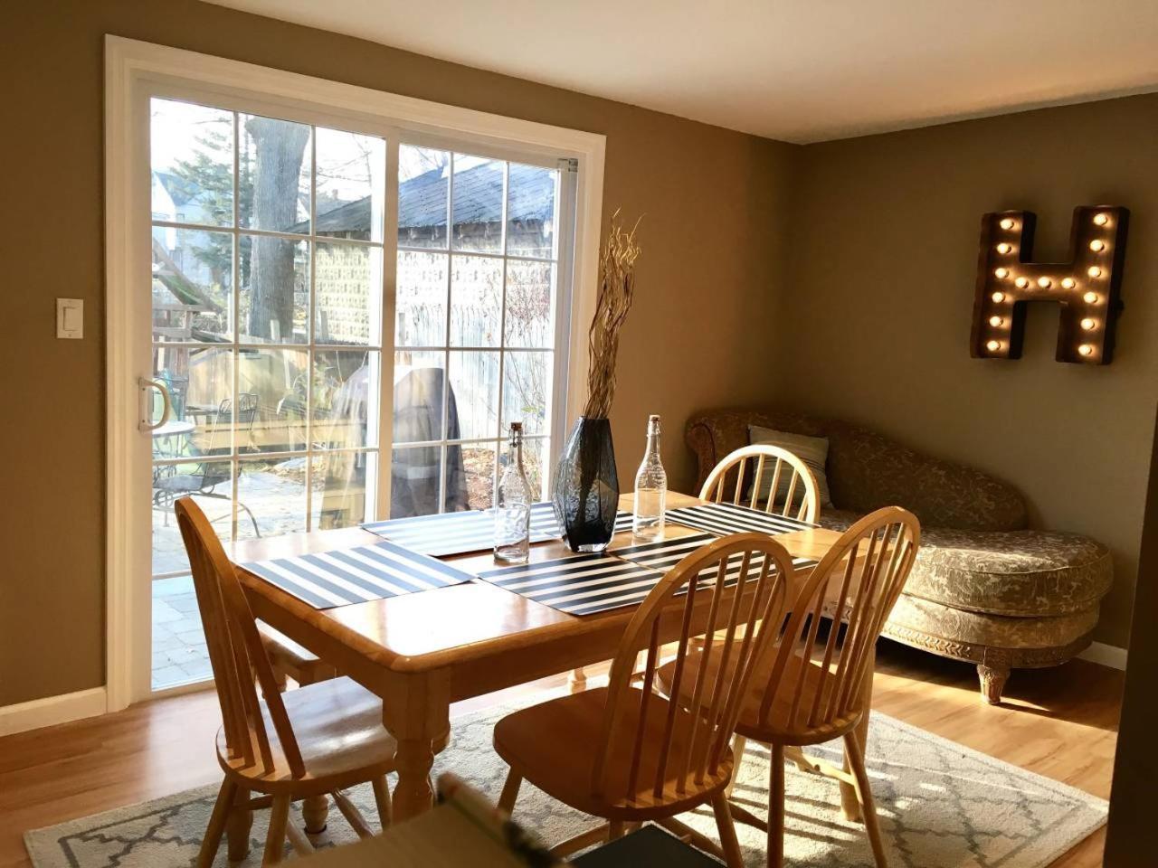 ~*Pet Friendly 30Min To Downtown*~ The Bostonian Villa Luaran gambar